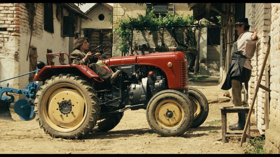 Domestic hit Tractor Love And Rock'n'Roll, film still