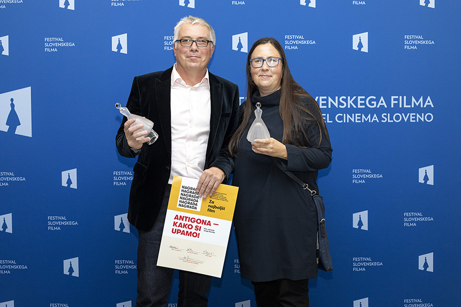  Director Jani Sever and producer Nina Jeglič receiving Vesna Awards for Antigone - How Dare We!