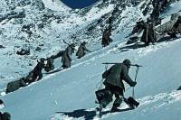 The Road Leads to Tibet by Vladim&iacute;r S&iacute;s