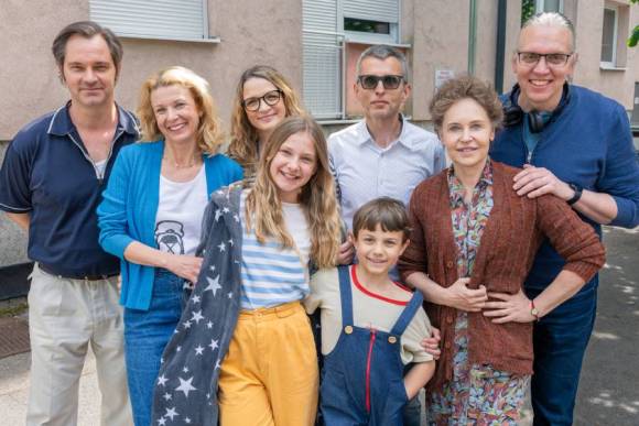 Cast of Whites Wash at Ninety