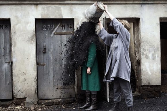 Neighbours by Grzegorz Kr&oacute;likiewicz