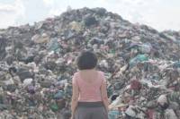 Be Minimal by M&aacute;ria Martiniakov&aacute;