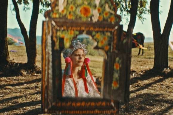 Catane by Ioana Mischie